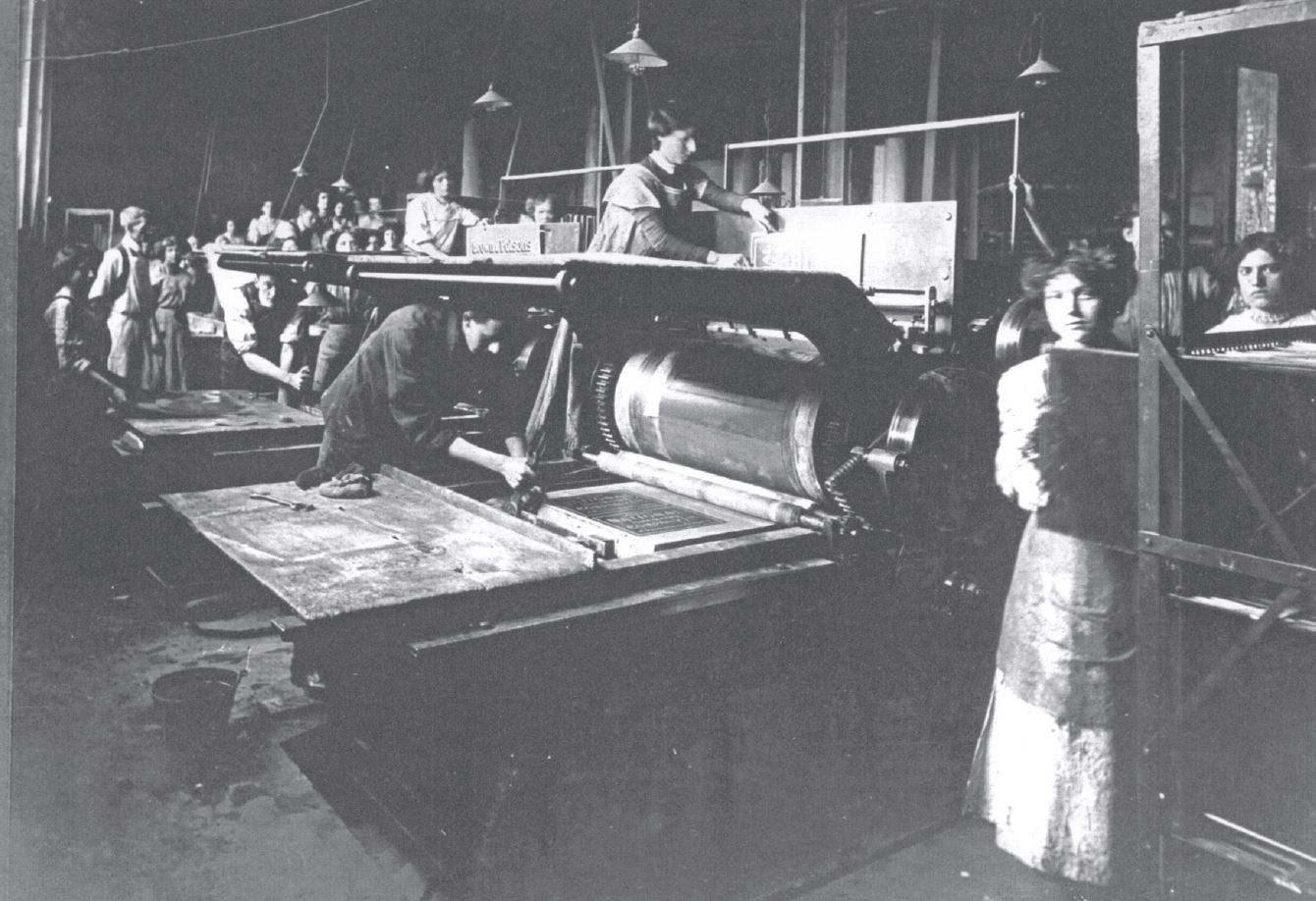 Early flat-bed machines